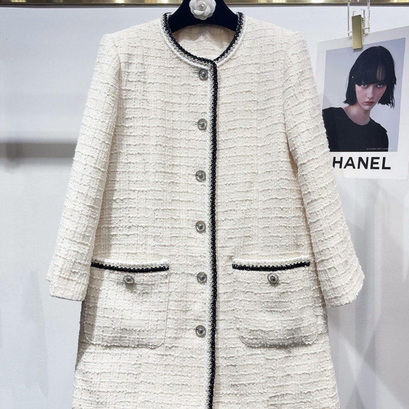 Ch**el outwear